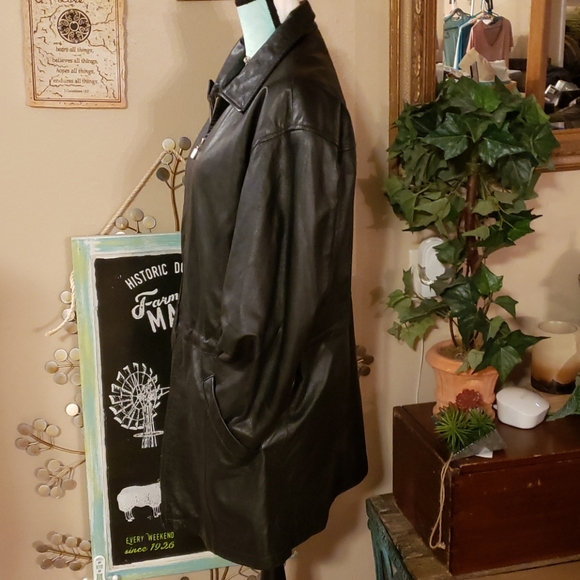 Wilsons Black Leather Jacket Size Large - Picture 3 of 6